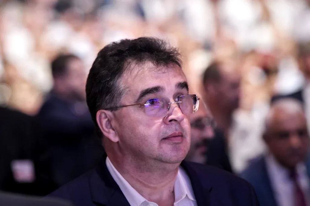 Scandal Simion – Oprișan. Fostul baron de Vrancea îl amenință cu plângere penală pe liderul AUR
