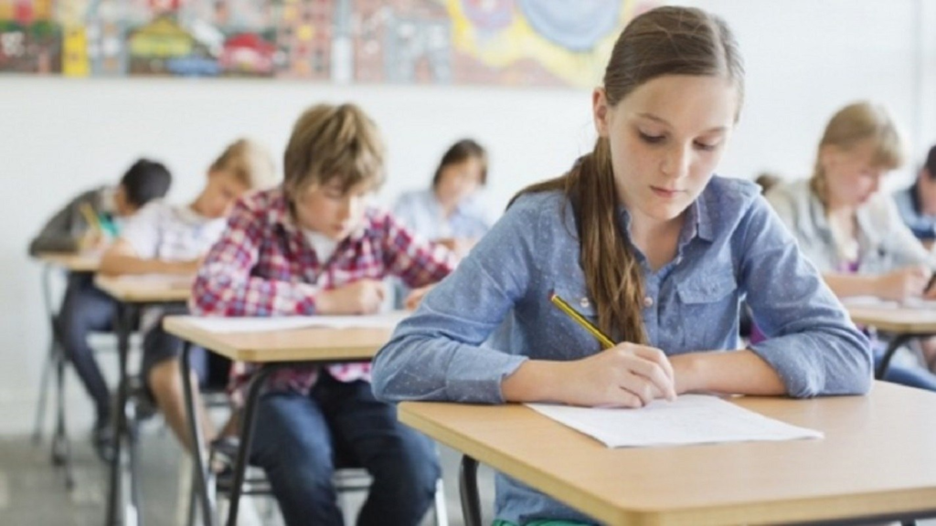 În ce condiţii se pot întoarce elevii exmatriculaţi la şcoală