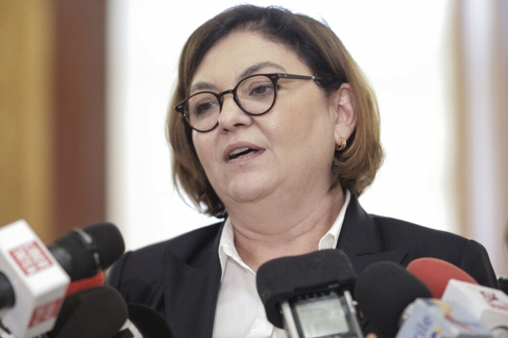 Adina Vălean: Iohannis are toate şansele pentru o funcţie la nivel european. Ar fi şi rândul nostru. Polonia a tot fost