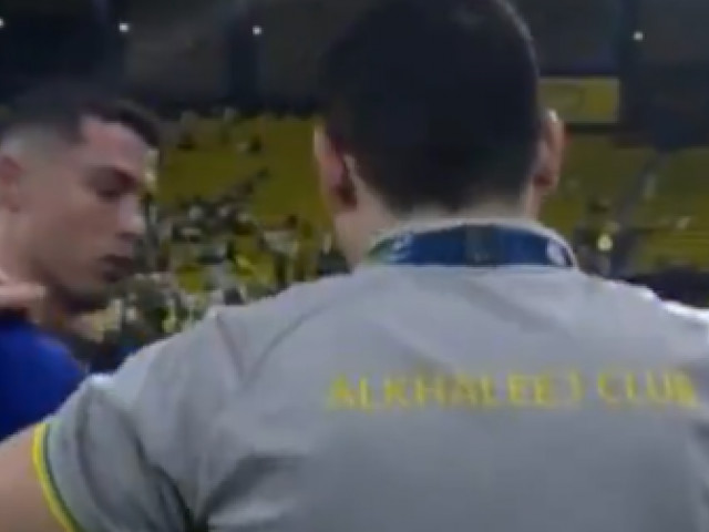 Cristiano Ronaldo, un car de nervi: ce a făcut când un adversar a venit la el după meci