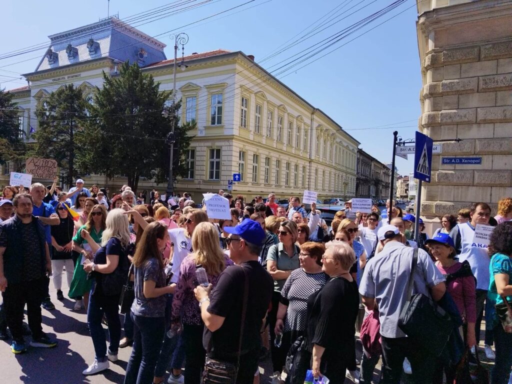 LIVE TEXT | Greva din Educație, ziua a XVII-a. Guvernul oferă memorandum, sindicaliștii vor promisiunile în Monitorul Oficial