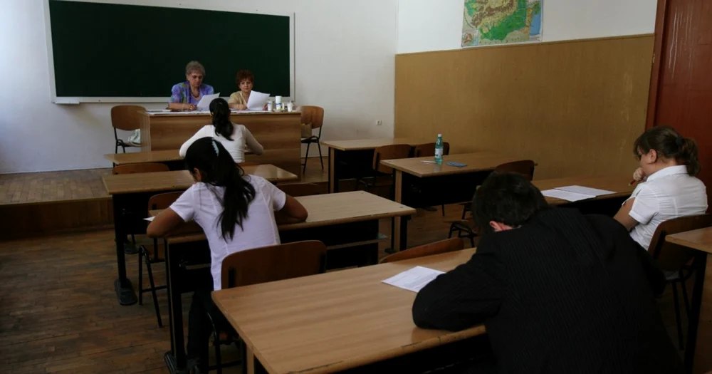 Ministerul Educației a majorat cu 30% sumele primite de profesorii implicați în examene și concursuri naționale
