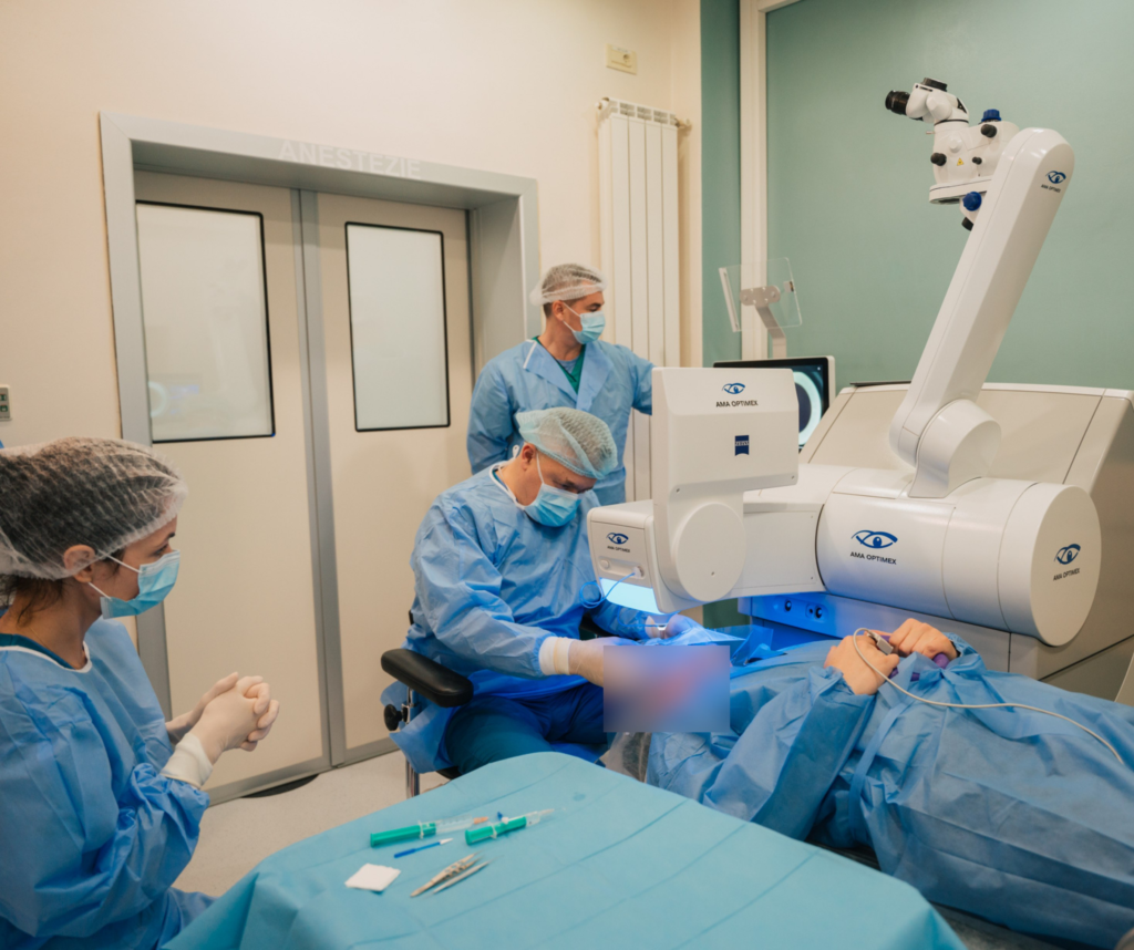 Operația-minune cu laser prin care dioptriile se reduc în nici două minute. Ce spun experții străini și români despre SMILE