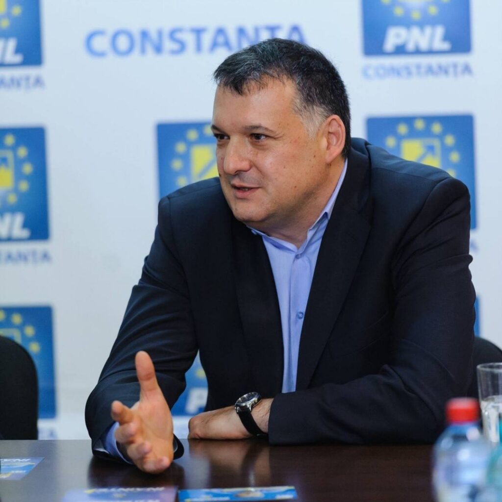 Huțucă: Voucherele de vacanță rămân în forma actuală și nu se vor acorda cash așa cum dorea PSD