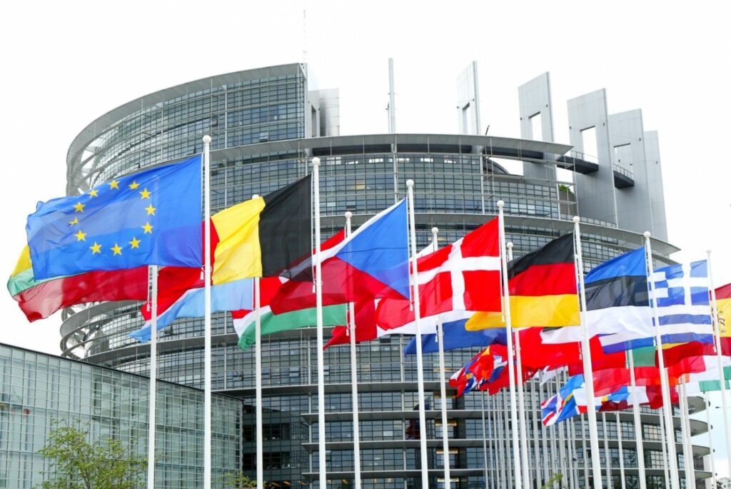 Partidele extremiste, în ascensiune în Europa. Ce se anunță la alegerile europarlamentare de anul viitor ANALIZĂ