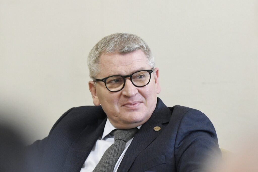 PNL a depus noi proiecte de lege pe fiscalitate. Roman: La angajarea răspunderii nu au fost reținute multe puncte de vedere ale PNL