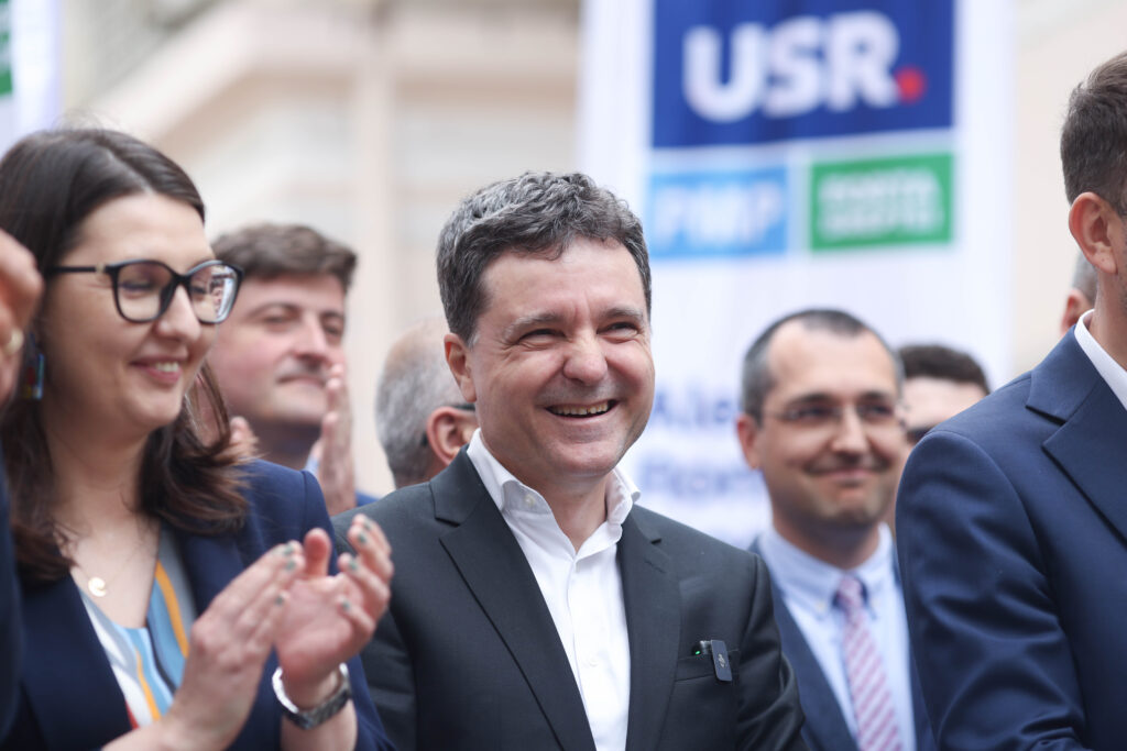 Cum a ajuns Nicușor Dan în preajma unor afaceriști din domeniul imobiliar