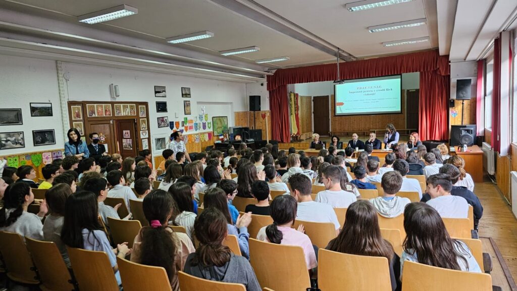 Ce carieră și-ar putea alege elevii care urmează un liceu cu profil Uman