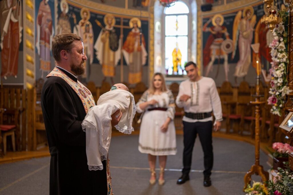George Simion, botez cu 1.000 de invitați, 4 nași, proțap și preparate românești FOTO, VIDEO