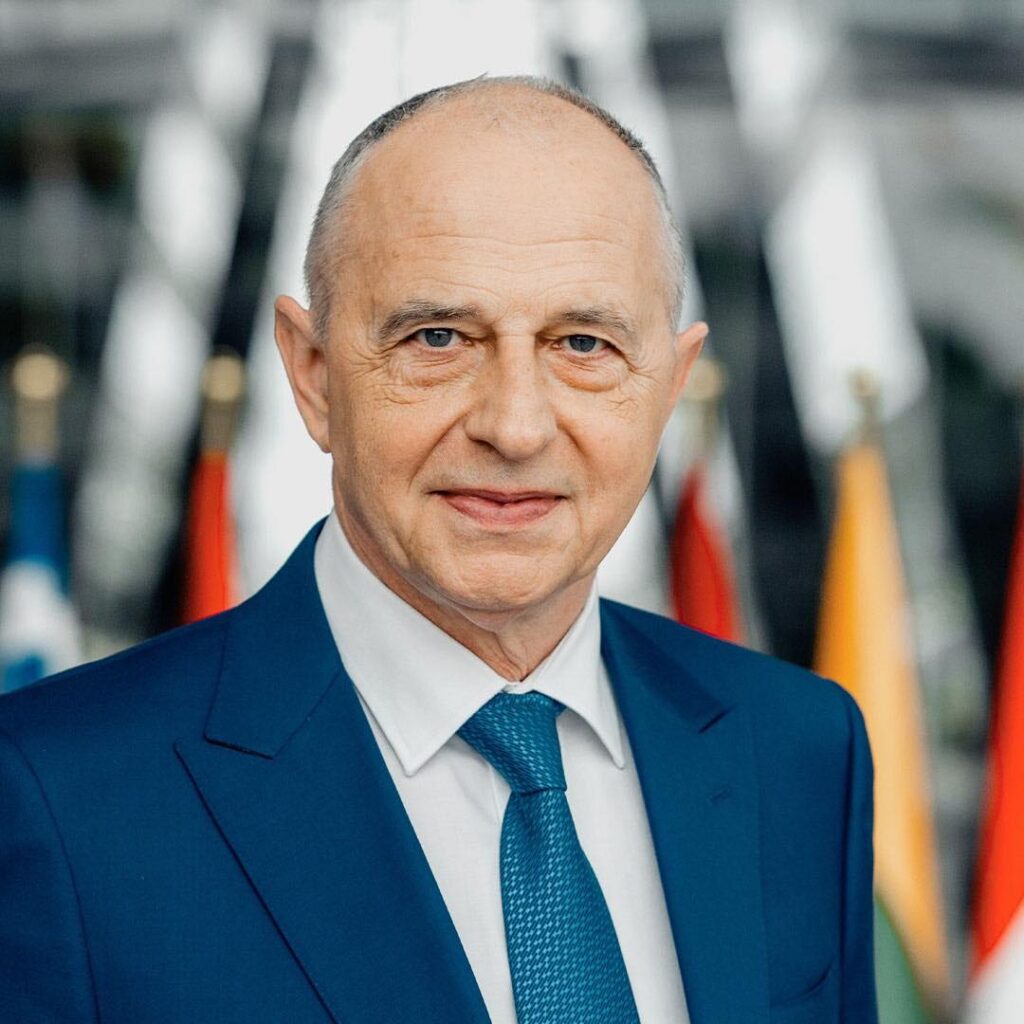 Geoană susține un fake news pentru a-și apăra fostul coordonator de campanie acuzat de legături cu un propagandist rus