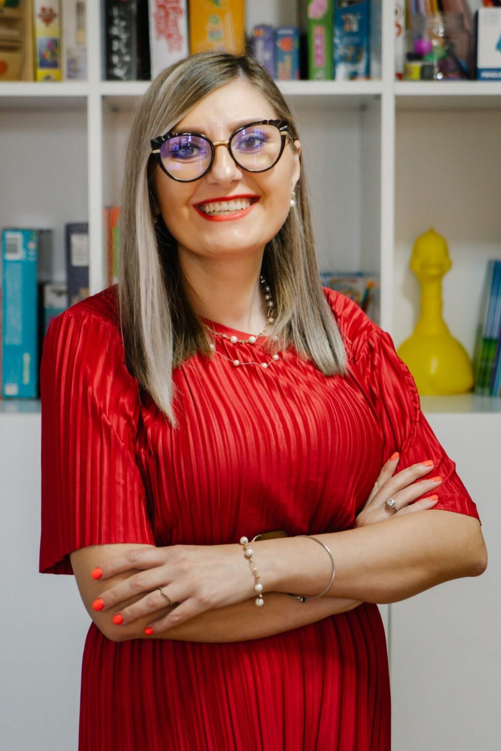 INTERVIU Anda Băcanu, psiholog: „Copiii cu TSA au nevoie de un terapeut care să îi însoțească la școală“