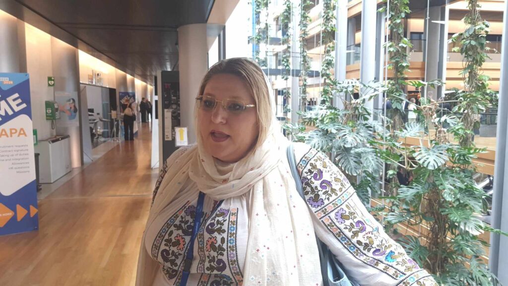 Diana Șoșoacă, declarații pro-legionare și antisemite în direct. O organizație cere ridicarea imunității de europarlamentar