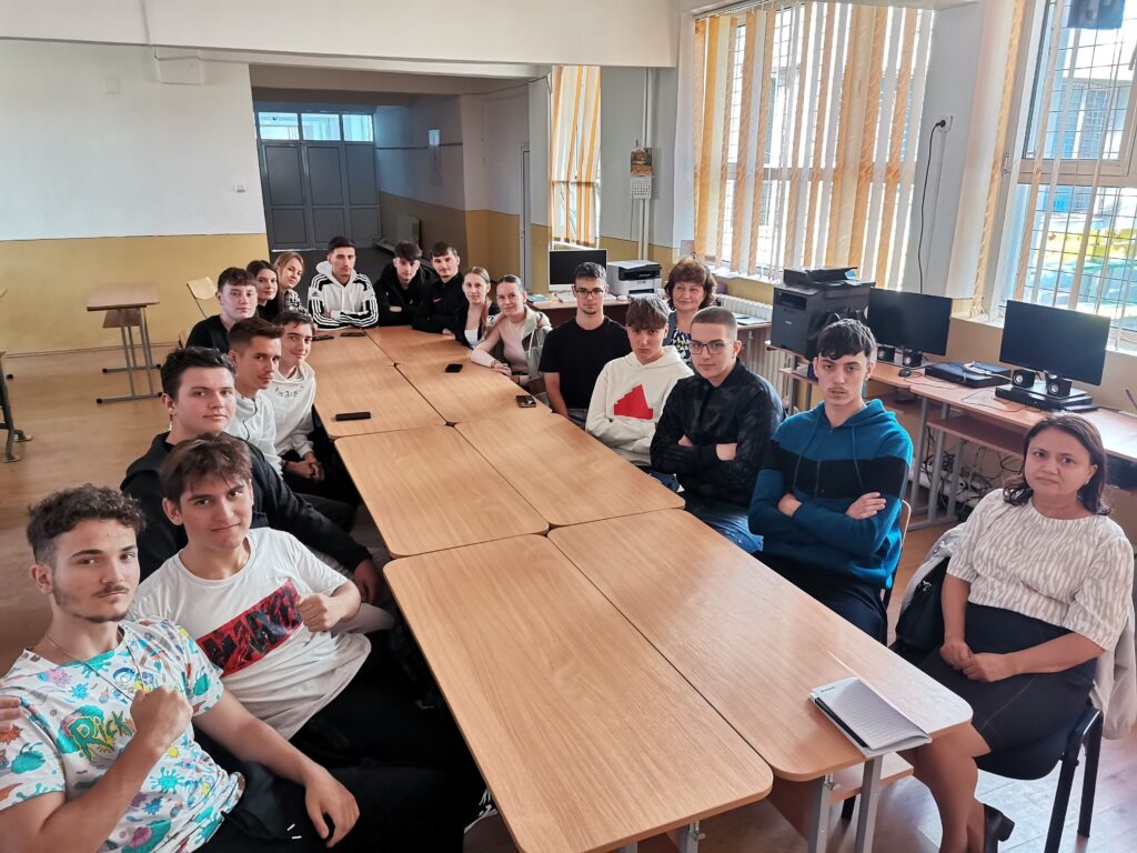 Elevii au revenit la școală în modulul al doilea de cursuri. Când va fi următoarea vacanță