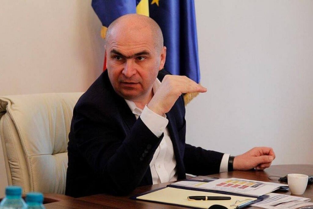 Ilie Bolojan, despre criticii lui Iohannis din PNL: „E foarte simplu când cineva e la final de carieră să te apuci să dai în el”