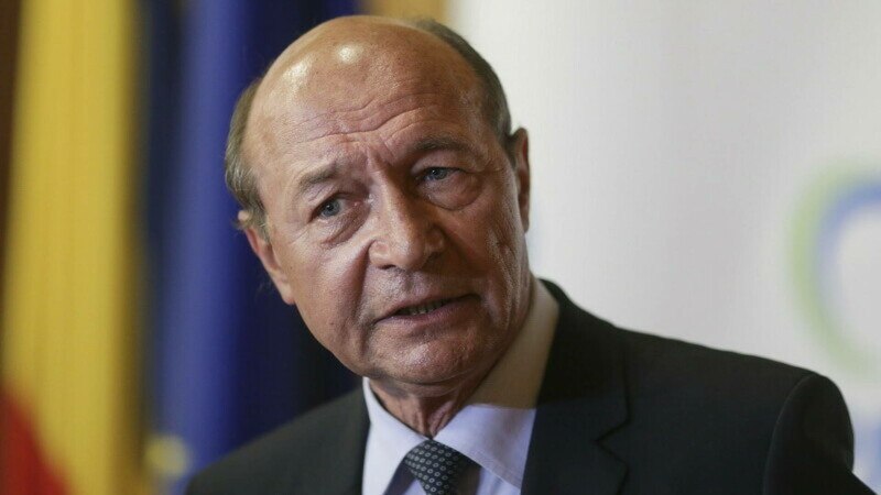 „Tata m-a învățat să mă bat numai cu bărbați”. Traian Băsescu răspunde la atacul lansat de Rareș Bogdan