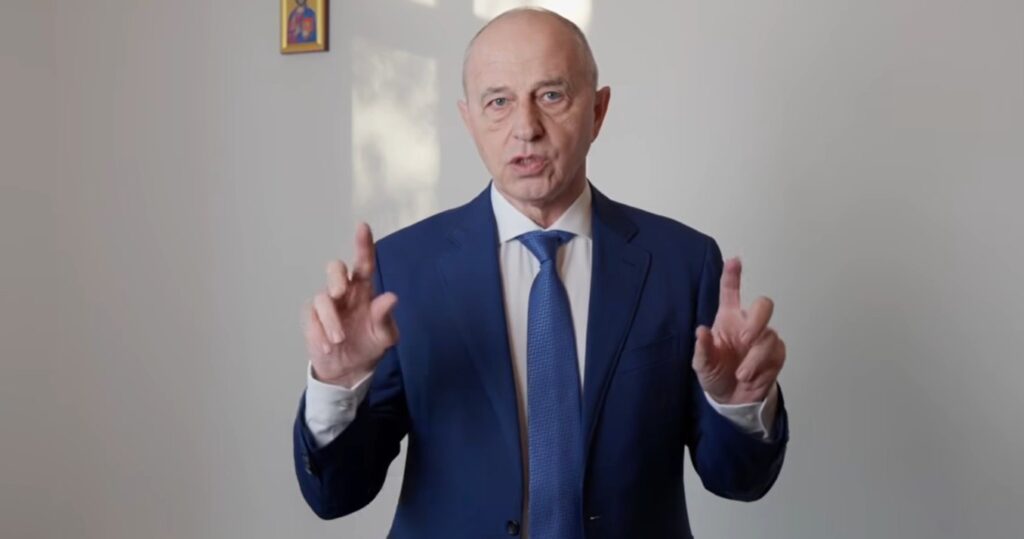 „Abuz de putere”. Premierul Marcel Ciolacu este acuzat de Mircea Geoană în scandalul „fermei de troli”