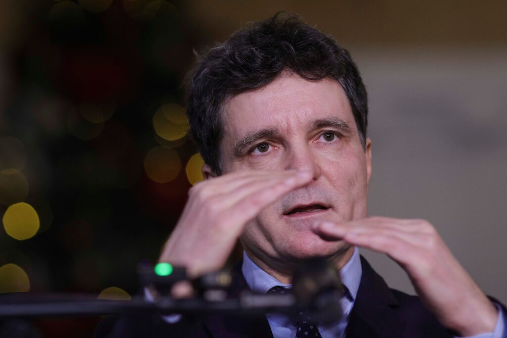 Nicuşor Dan nu renunță la cursa pentru prezidenţiale și lansează un site de donaţii pentru campanie: „Sunt optimist că o să strâng bani”