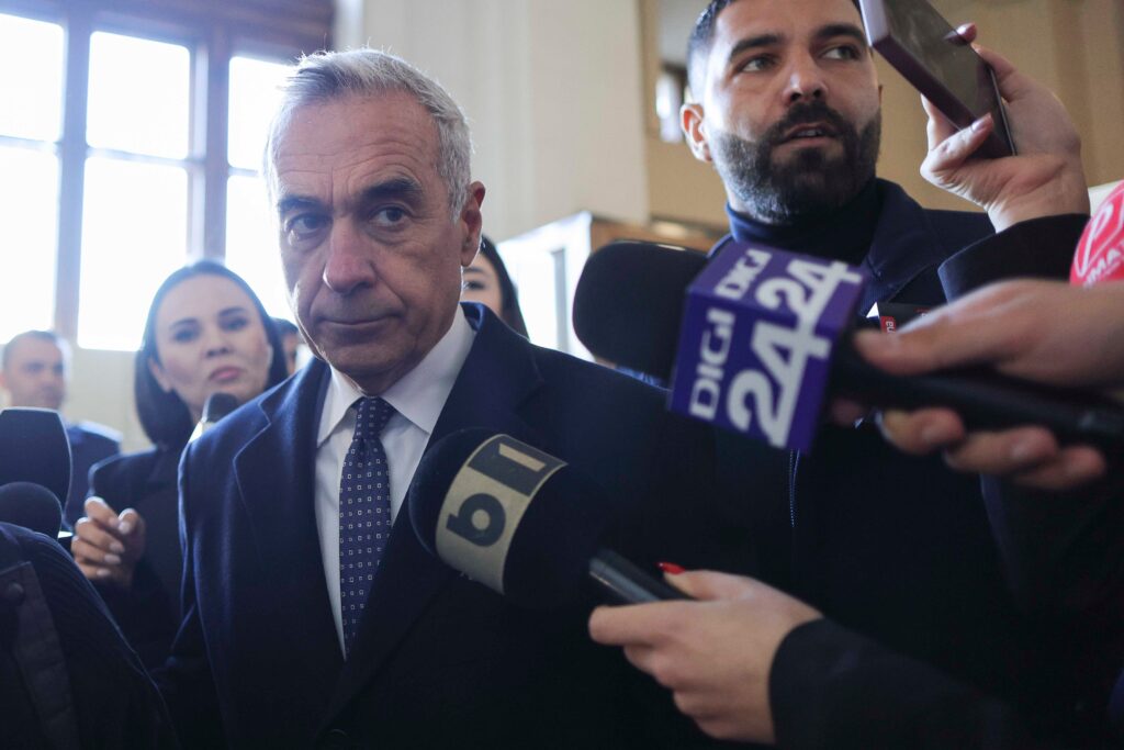 Călin Georgescu depune plângere la Haga împotriva lui Iohannis și a CCR. De ce îi acuză pe șefii parlamentului POT; formațiunea care îl susține pe candidatul pro-rus