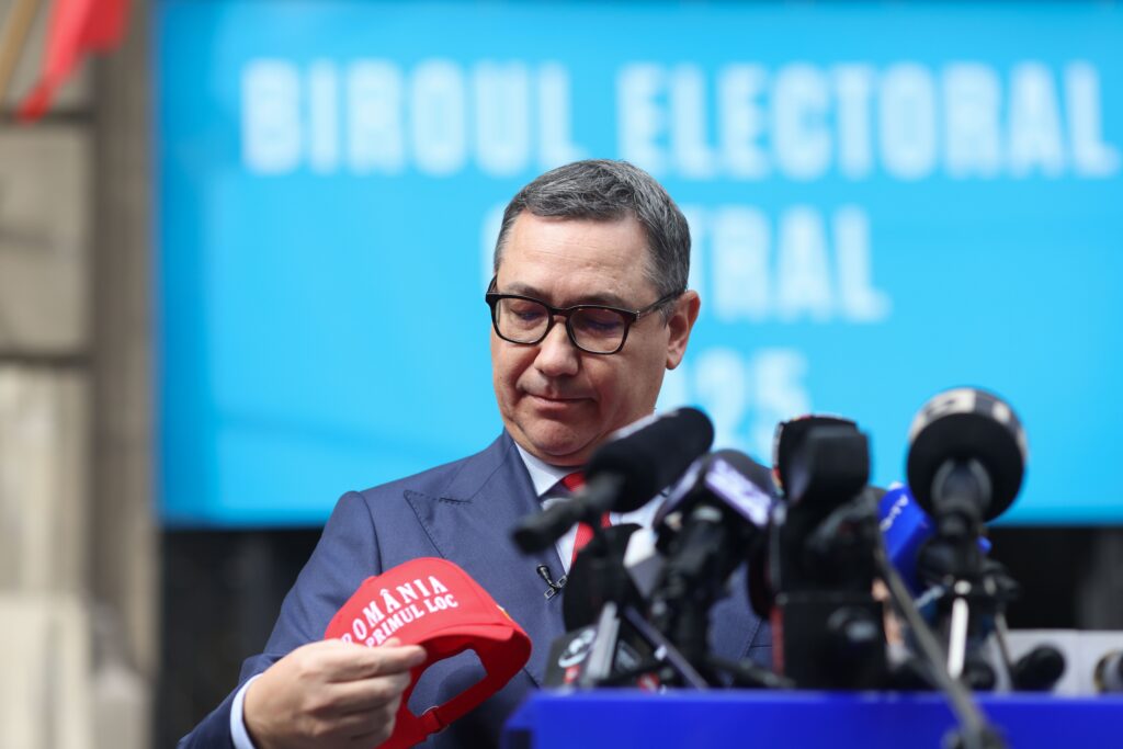 Ce şanse mai are Victor Ponta după ce s-a „autodenunţat” pentru inundaţiile din 2014. „Este aproape distrus”