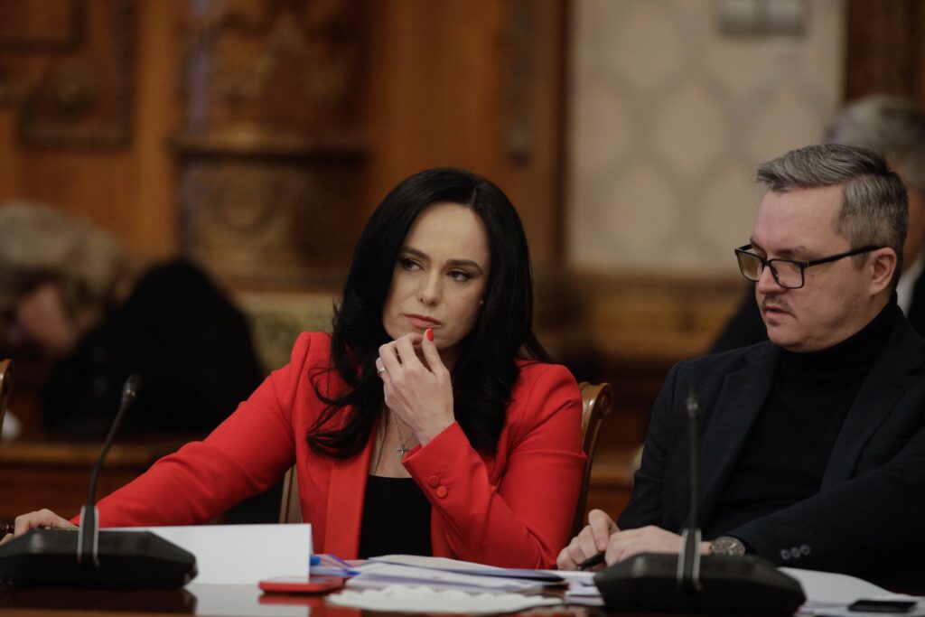 Moțiunea simplă împotriva ministrului Muncii a trecut de Senat. AUR: Următoarea mare bătălie se dă pe 4 mai