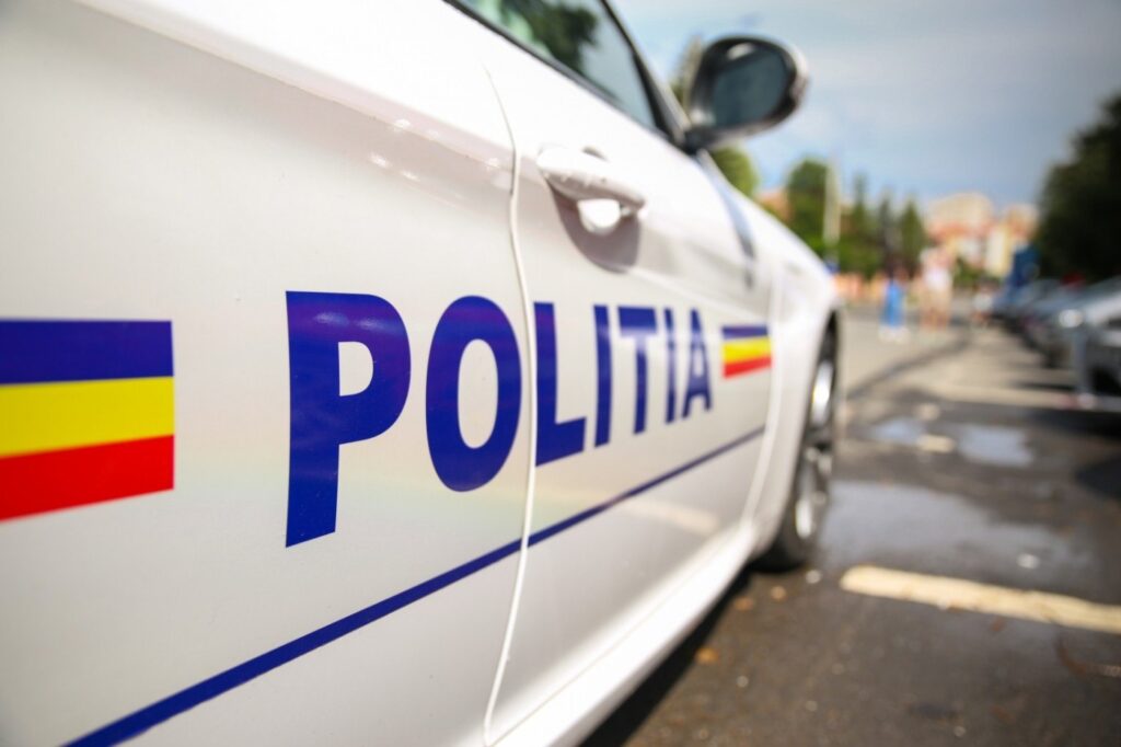 Bătaie între alegători într-o secție de votare din Sectorul 5. Trei persoane au fost duse la audieri