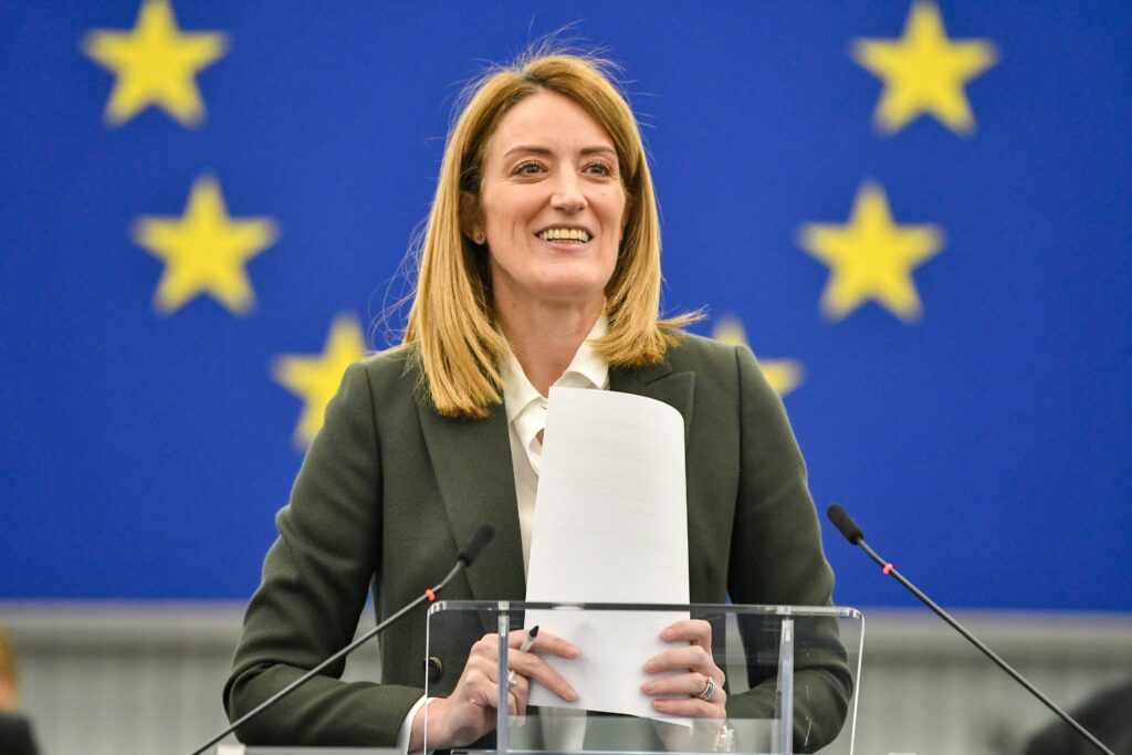 Nicuşor Dan, prima întâlnire cu un înalt oficial european. Roberta Metsola vine în România