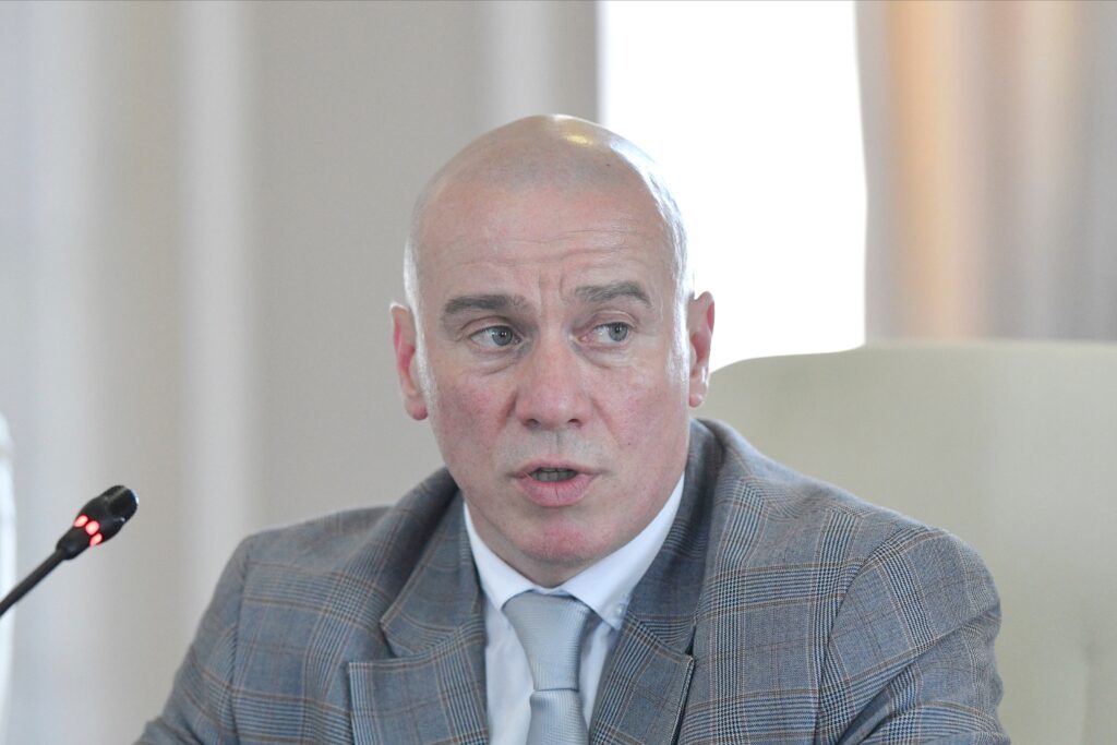 Noul ministru al Culturii, actor în thriller-ul „Dosarul 631”. El se judecă cu ministerul pe care îl conduce