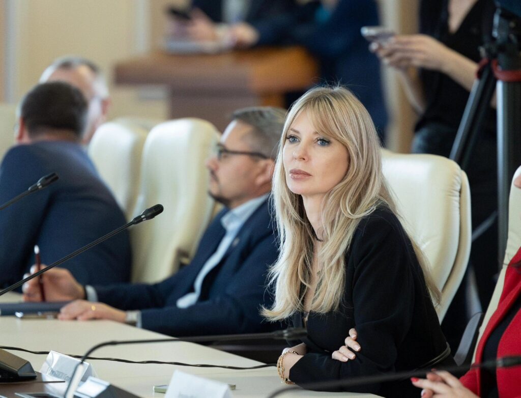 „Un bădăran misogin”. Senatoare PSD, atac dur la adresa lui Mihail Neamțu: „Nu vă mai dați aere de intelectual”
