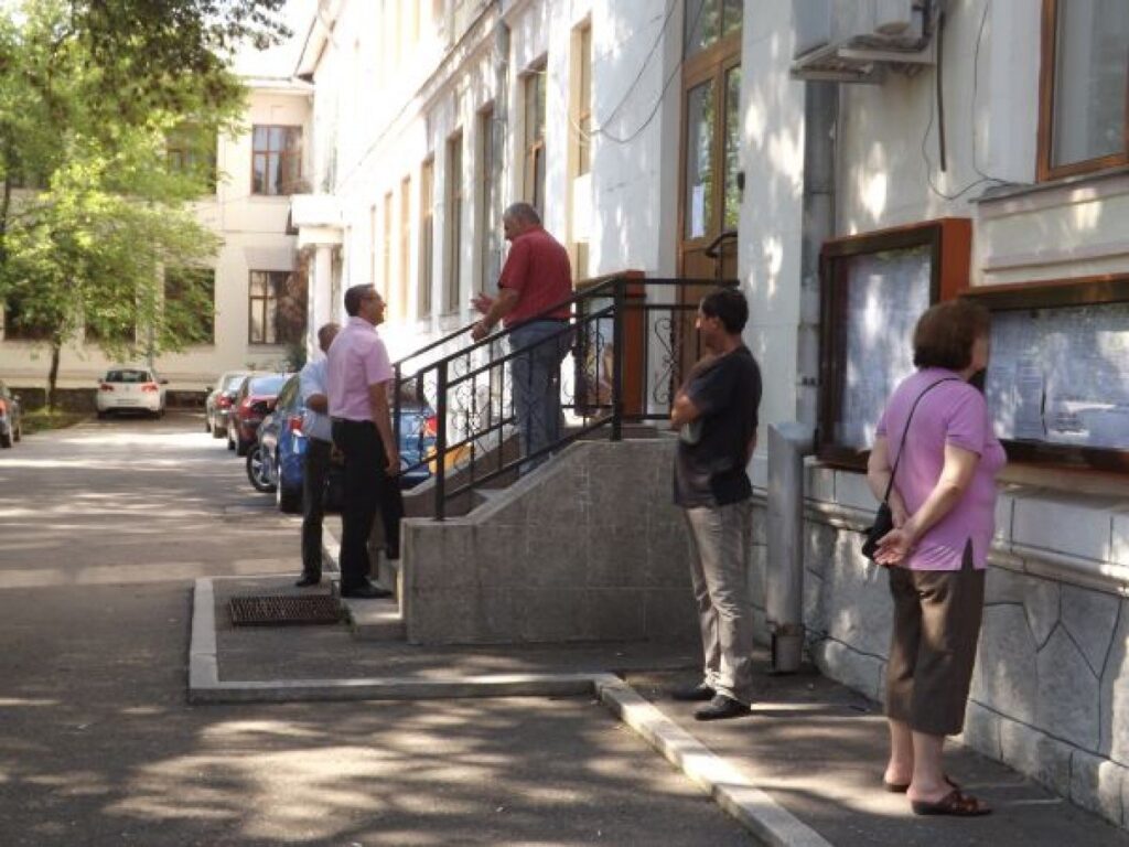 Titularizarea 2025. Aproape 40.000 de candidați sunt așteptați să susțină proba scrisă. Lista posturilor vacante, sub semnul întrebării