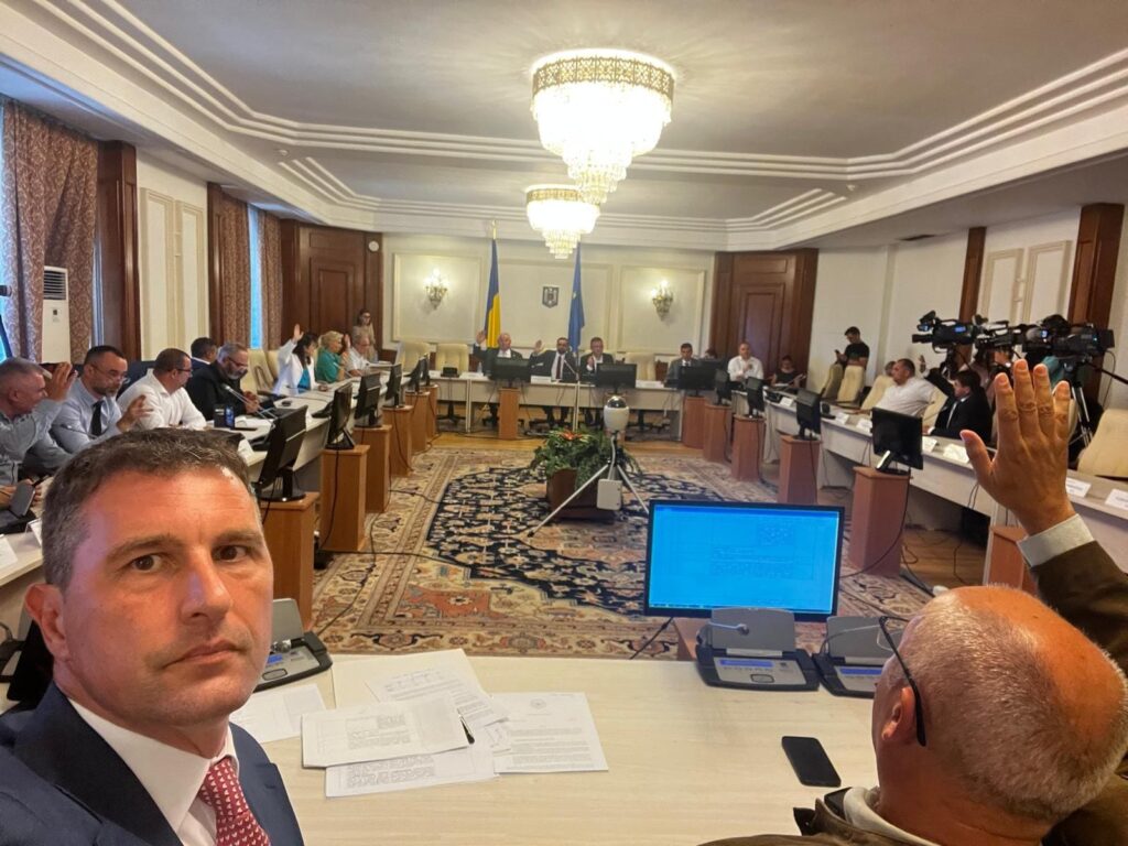 Vicepremierul Tanczos Barna a anunțat când vor creşte din nou salariile și pensiile