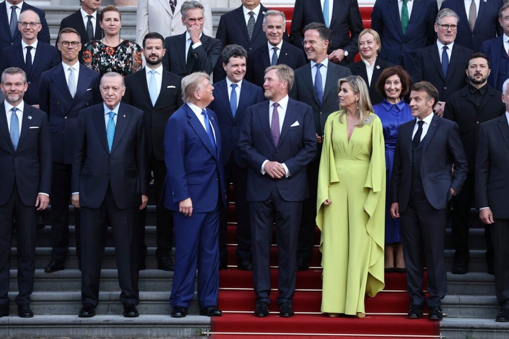 Nicușor Dan, de la administrație locală la diplomație. Cum își construiește președintele imaginea pe plan internațional