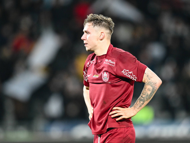 Video Exclusiv | Louis Munteanu a pus mâna pe telefon, imediat după ce s-a spus că refuză să mai joace pentru CFR Cluj