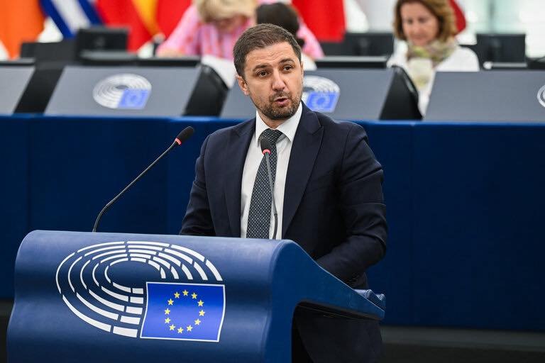 AUR anunță o nouă moțiune de cenzură. „Ceea ce face actualul Guvern depășește cu mult limitele constituționale”