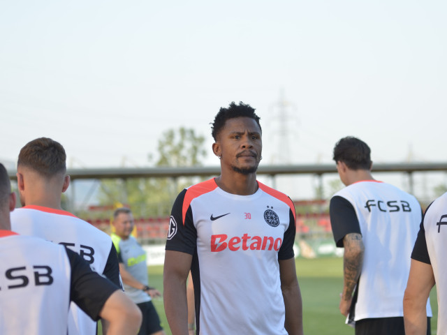 “A fost reținut 4 ore”. Sud-africanii au reacționat după ce au aflat ce a pățit Siyabonga Ngezana în Scoția
