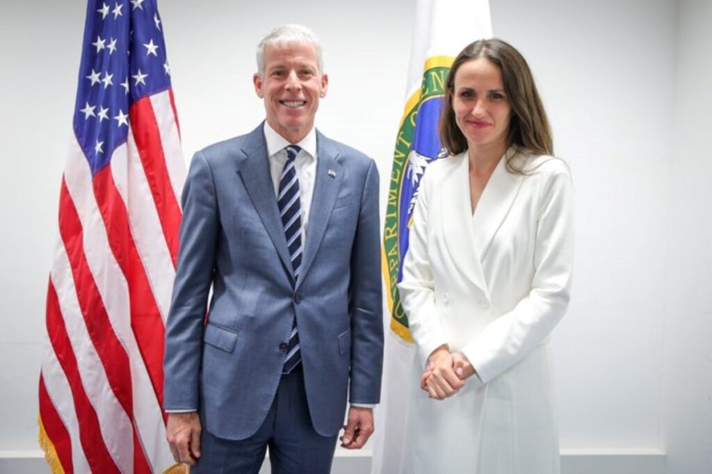 Oana Țoiu s-a întâlnit cu secretarul american al Energiei, Chris Wright. „Am schimbat opinii pe teme de interes reciproc bilateral”