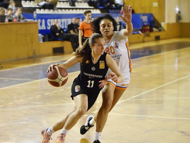Universitatea Cluj, învinsă în prima mașă a turului preliminar din EuroCup la baschet feminin