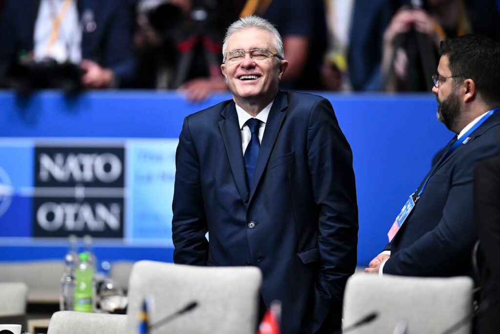 Cristian Diaconescu, ambasador în Turcia. Pentru ce posturi se pregătesc Luminiţa Odobescu şi Dacian Cioloş SURSE