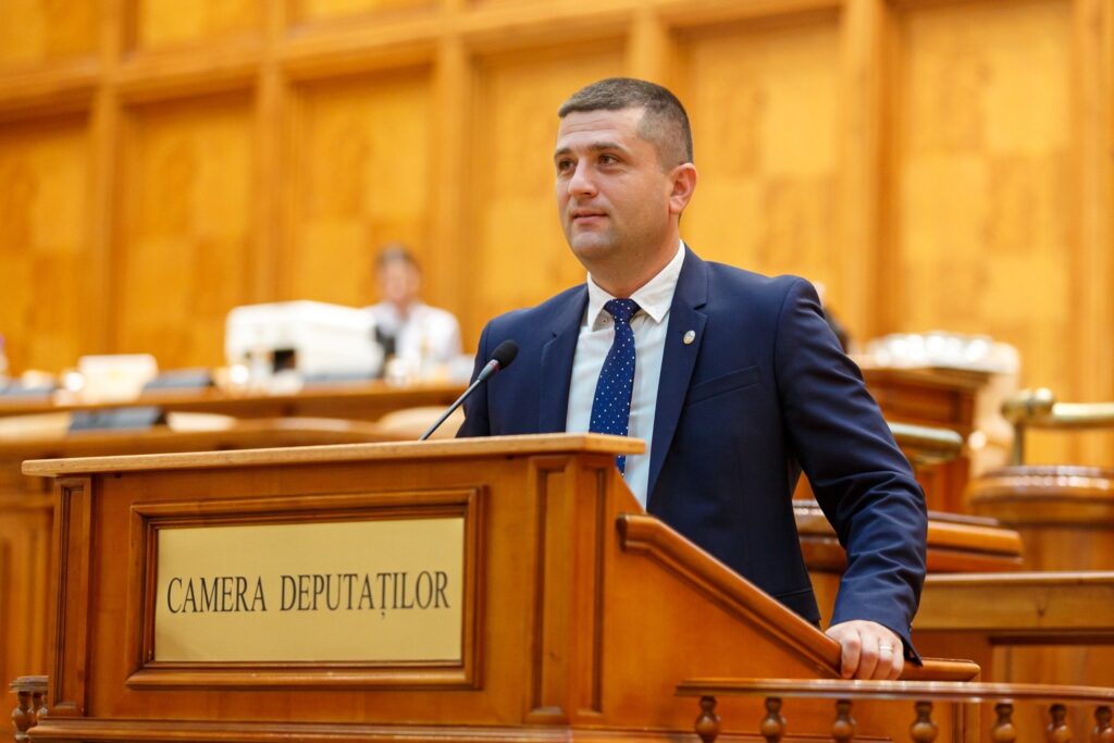 Moţiunea simplă împotriva ministrului Economiei, Radu Miruţă, dezbătută luni în plenul Senatului