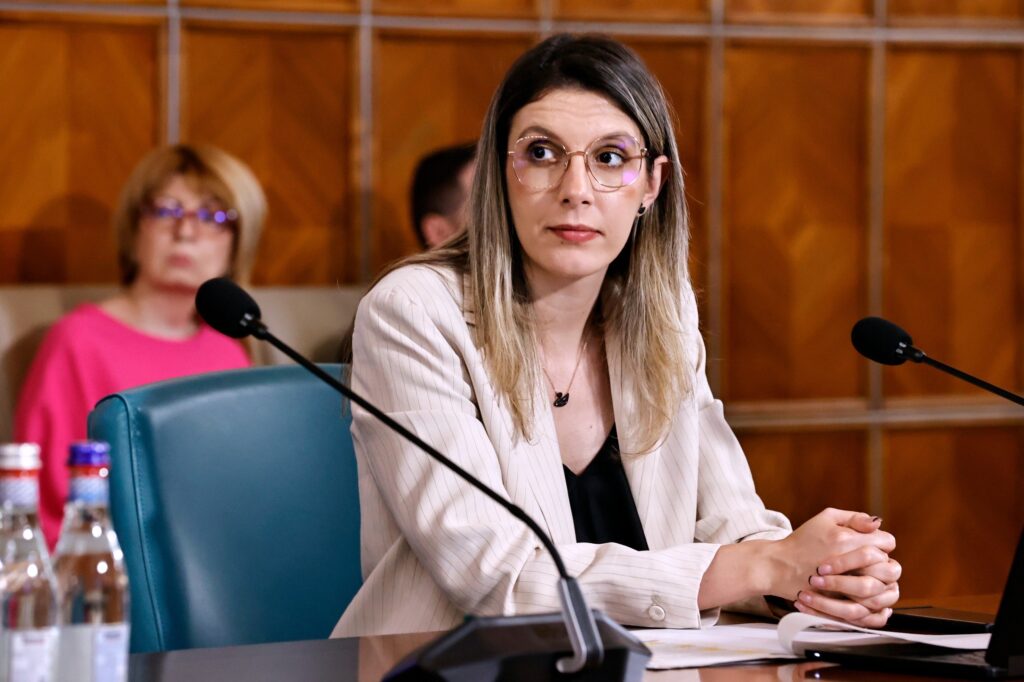 Ministrul Mediului anunță că nu demisionează din funcție și acuză PSD de blat cu AUR: „Nu voi ceda în faţa presiunii”