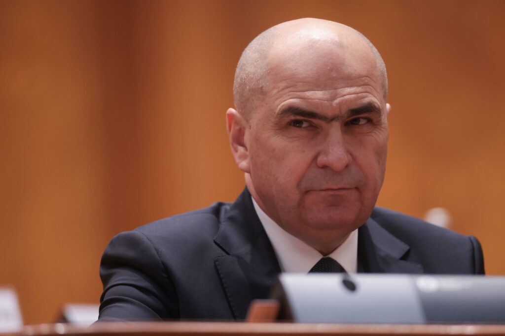 Avertismentul lui Bolojan în „Le Figaro”: Prezența SUA în NATO este crucială pentru România, iar o ruptură de UE ar fi o „catastrofă mondială”