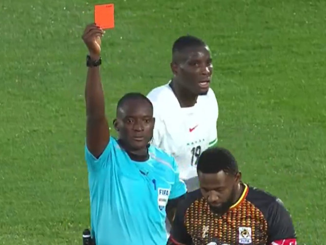 Roșu direct după doar 10 minute: ”Nu ai cum să faci așa ceva”! Un fotbalist de la FCSB a fost apoi ”victima”