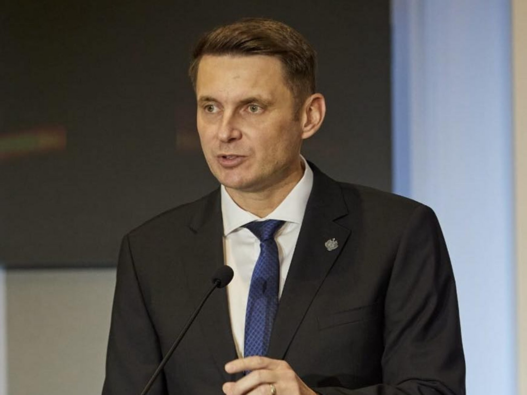 Președintele Senatului nu respinge o eventuală propunere de a fi șef la SRI. „Nu pot să fiu ipocrit să spun că aș refuza”