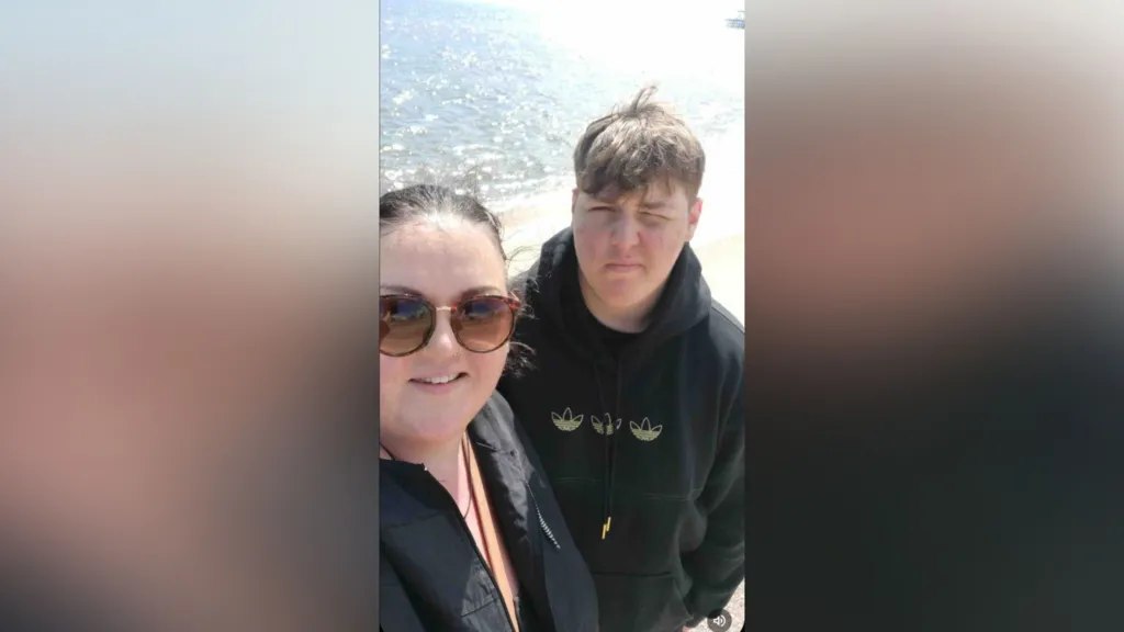 „Fiul meu a murit din cauza anului în care s-a născut” – Strigătul de disperare al unei mame după focarul de meningită din Kent