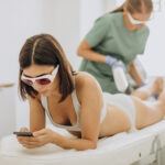 Epilare cu laser Elysion Pro: funcționează pe piele bronzată sau pe păr blond și subțire?